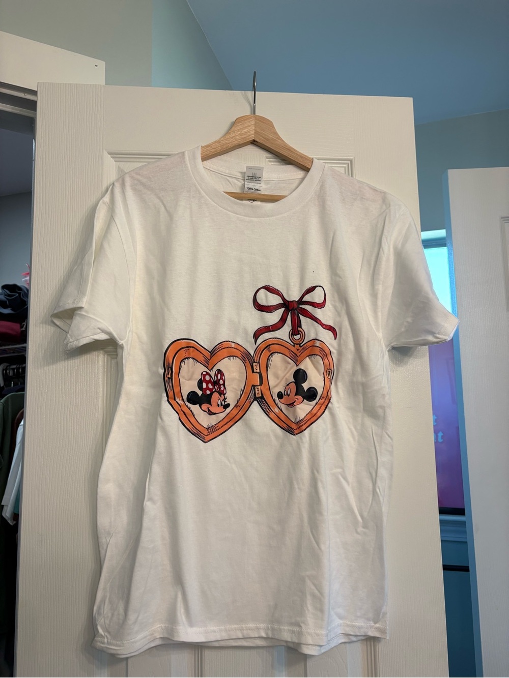 Women White Tee Disney Minnie & Mickey Heart Locket Graphic